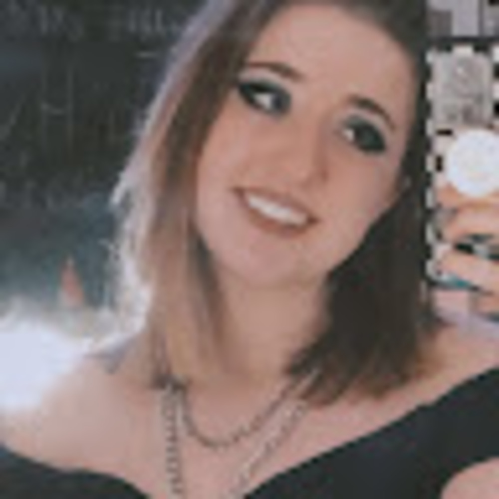Meet your Posher, Claire